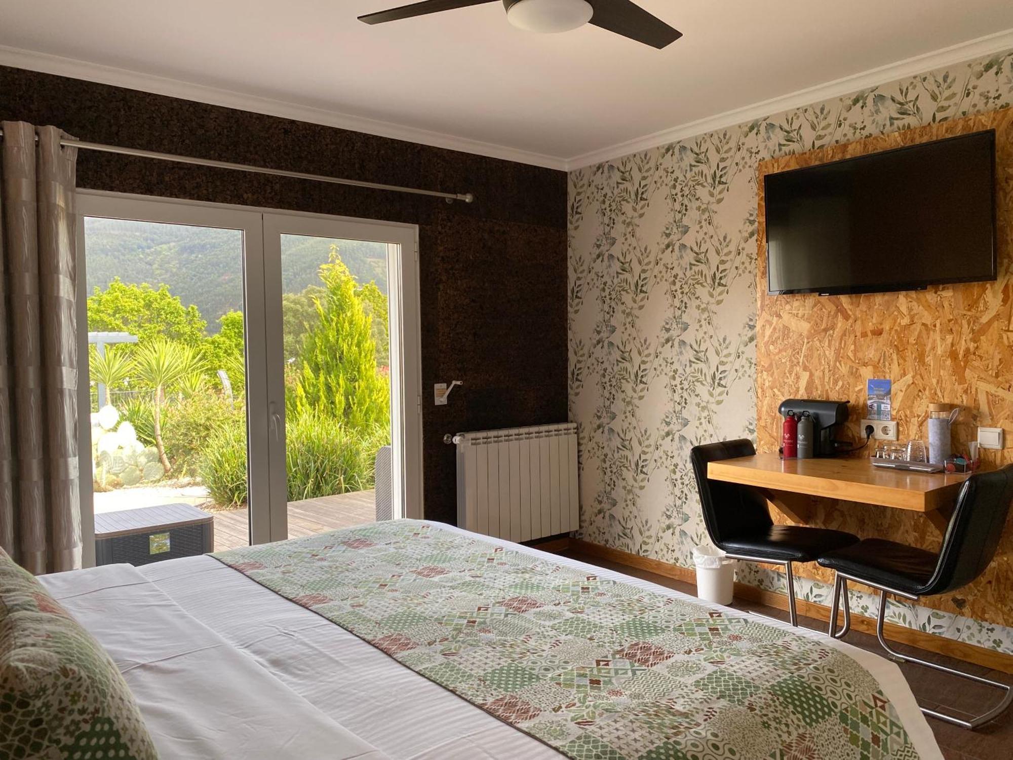 Casa Carvalhal - Adults Only Bed & Breakfast Gois Bagian luar foto